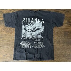 Rihanna Diamonds World Tour Tee 2013 Shirt Medium Double Sided Music Black